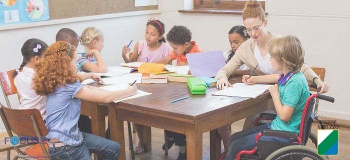 Assistente all'autonomia e alla comunicazione delle persone con disabilità